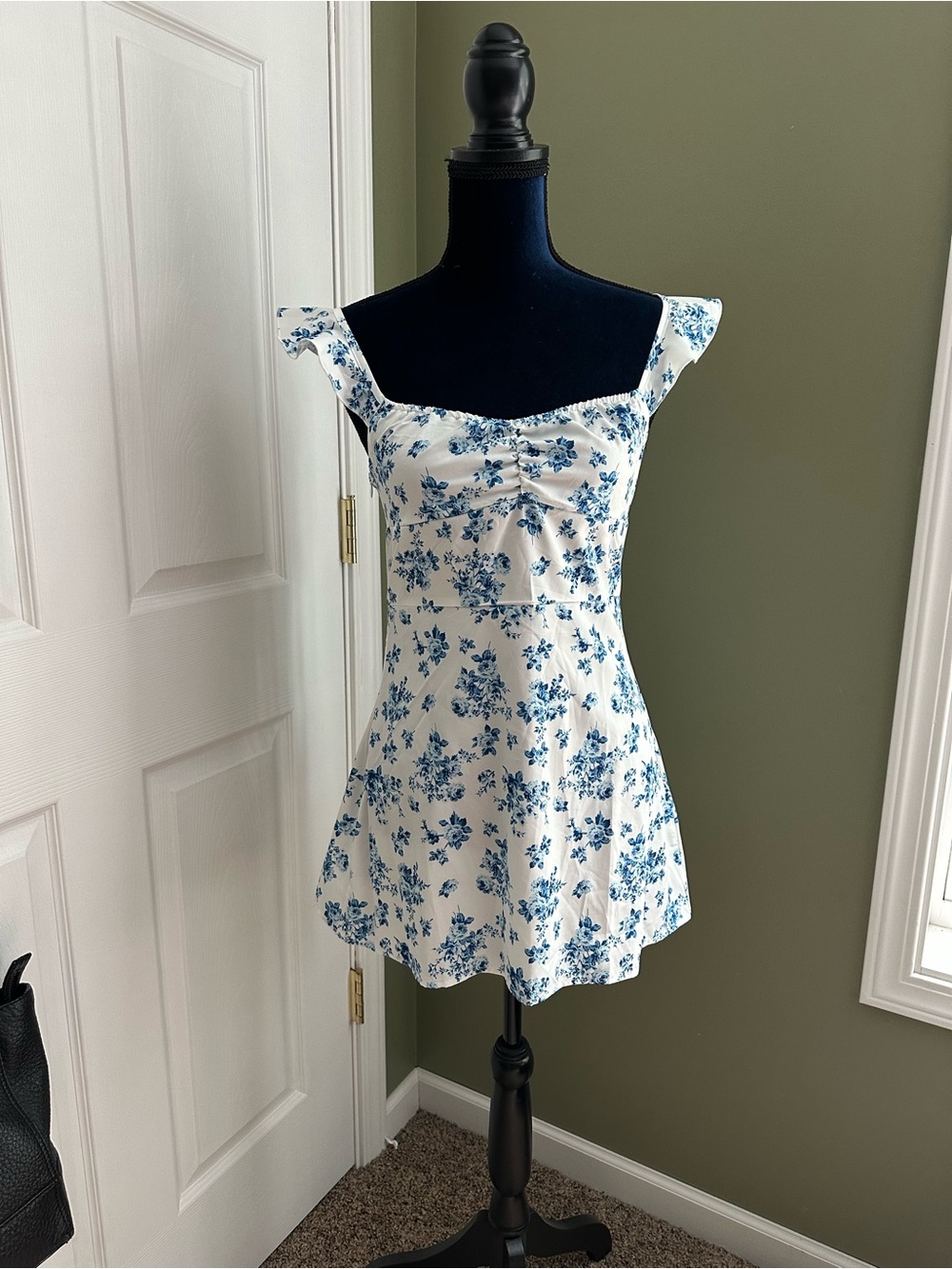 Women’s Blue Floral Sweetheart Nightdress